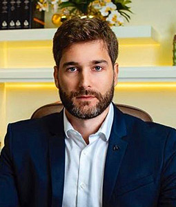 Dr. Ricardo Abelha
